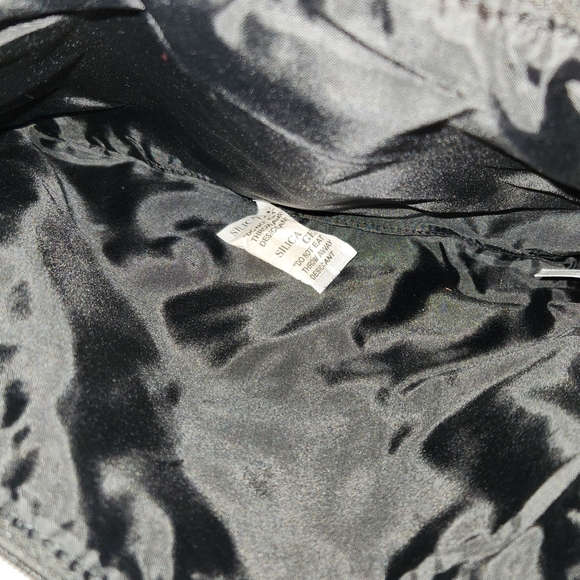 NEW VICTORIA'S SECRET Pink & Black Striped Zipper Pouch Case - Picture 3 of 5